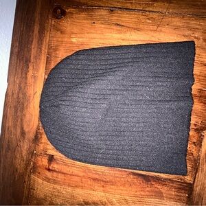 Time and Tru Black Ribbed Beanie